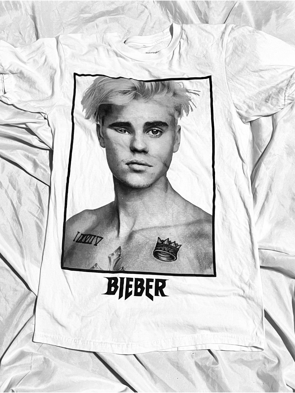 Justin Bieber Sorry White T-Shirt with Black Portrait Graphic Sz S